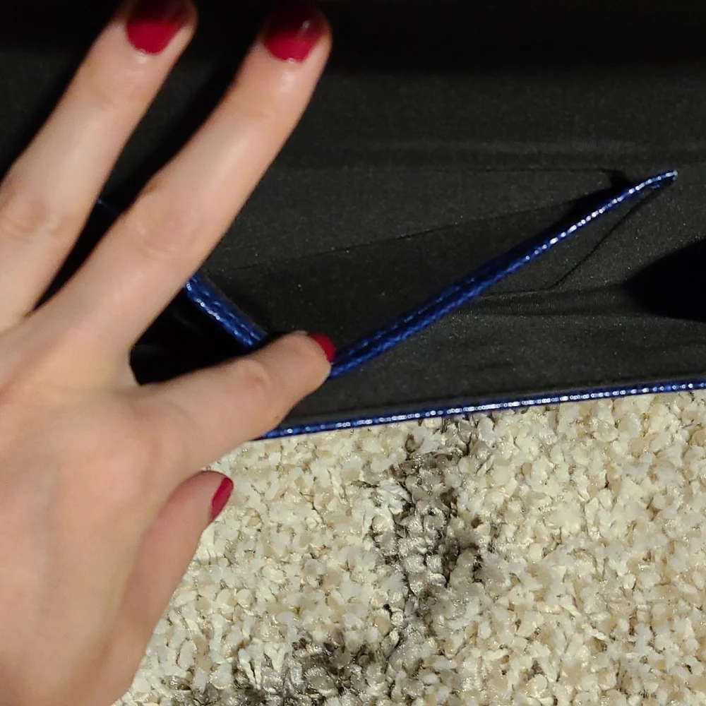 NWOT Blue Snake Print White House Black Market Clutch - Picture 6 of 8